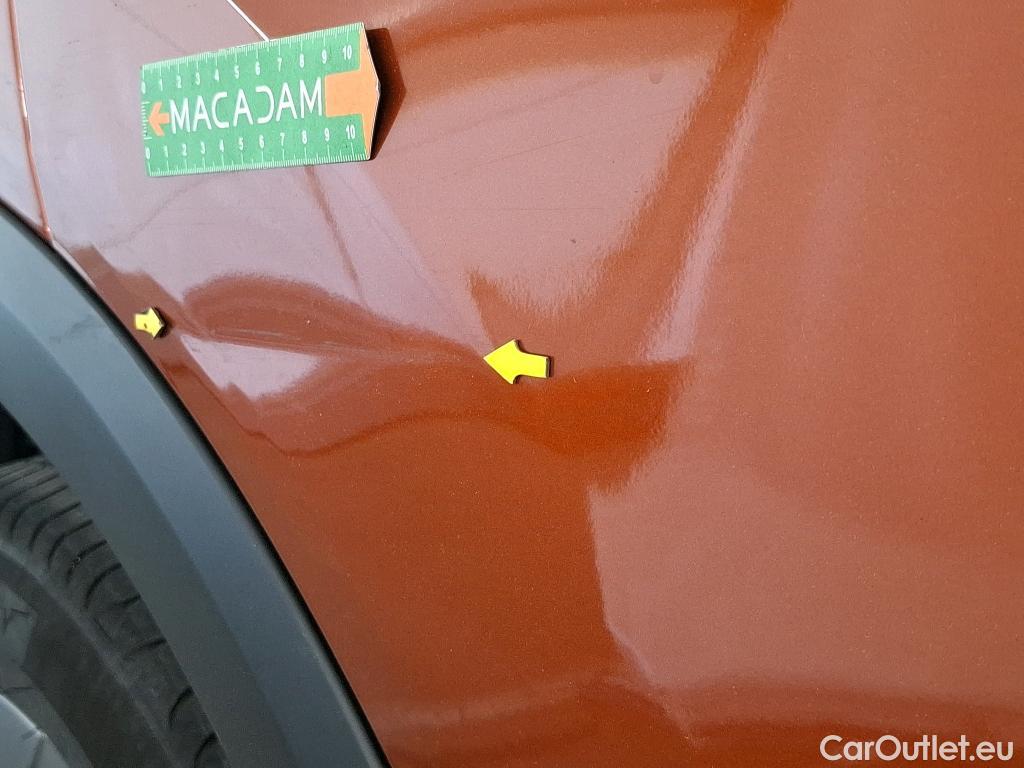  Citroen  C4  Berline Feel Pack 1.5 BlueHDI 110CV BVM6 E6d #3