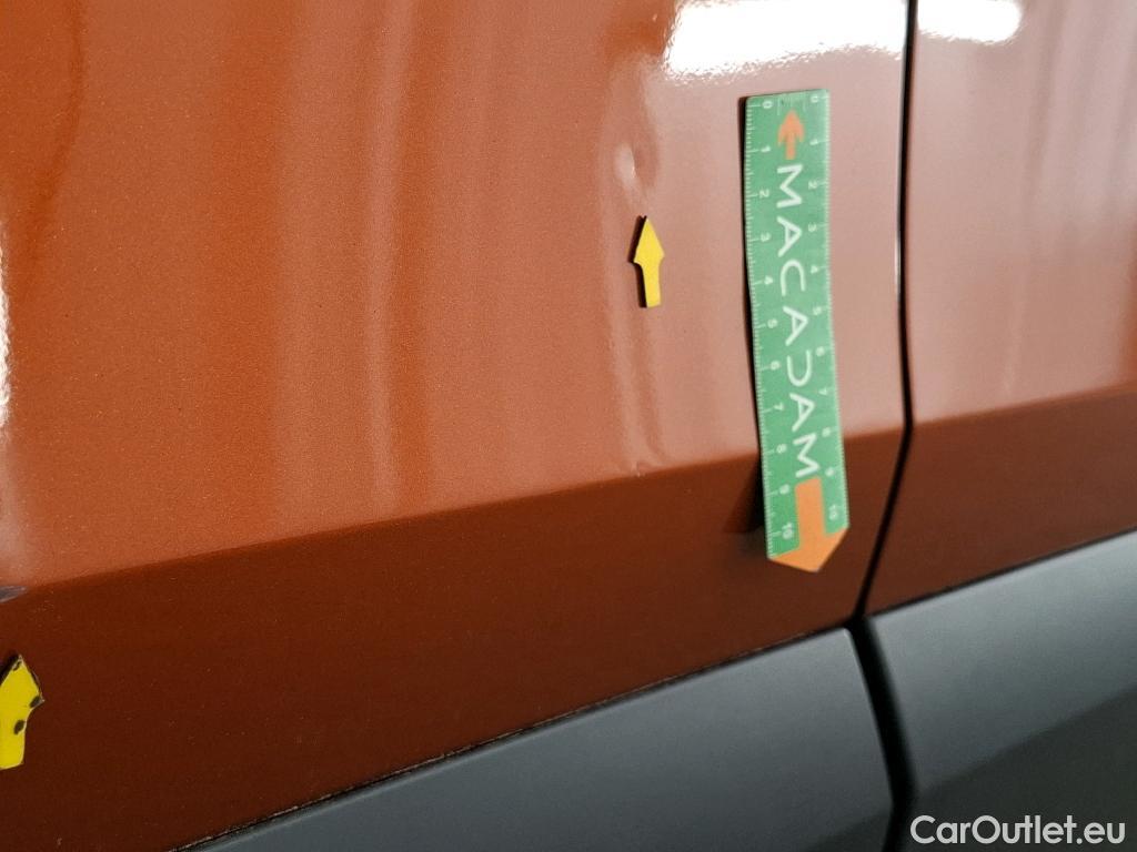  Citroen  C4  Berline Feel Pack 1.5 BlueHDI 110CV BVM6 E6d #5