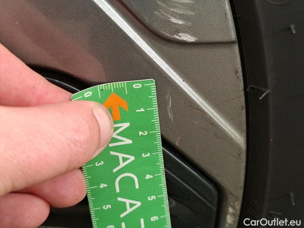  Citroen  C4  Berline Feel Pack 1.5 BlueHDI 110CV BVM6 E6d #51