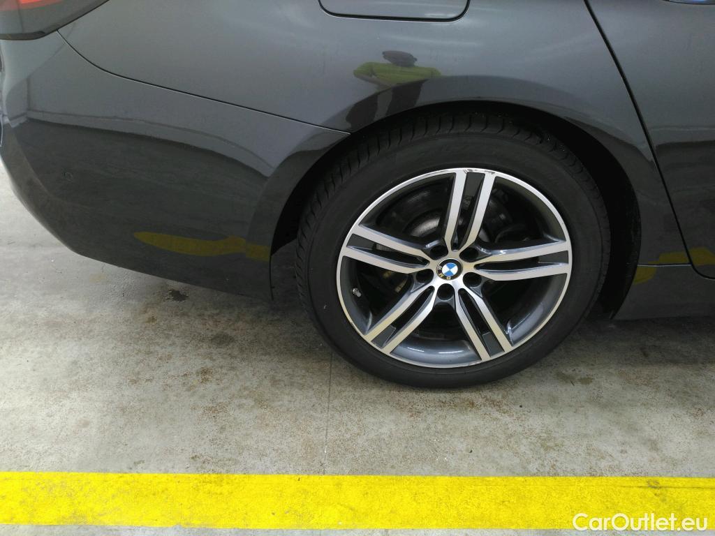  Bmw  Serie 5 BMW Série 5 Touring / 2020 / 5P / Break 520d xDrive 190ch Business Design #20