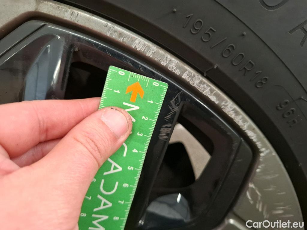  Citroen  C4  Berline Feel Pack 1.5 BlueHDI 110CV BVM6 E6d #77