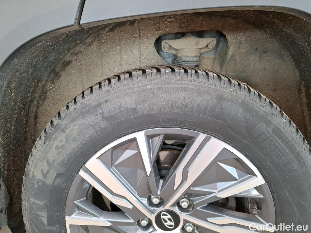  Hyundai  Tucson  Business Hybrid 2WD 1.6 T-GDI 230CV BVA6 E6d #42