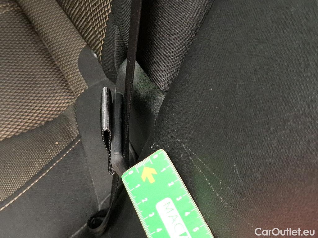  DS  DS7 7 Crossback So Chic 1.5 BlueHDi 130CV BVA8 E6d #36