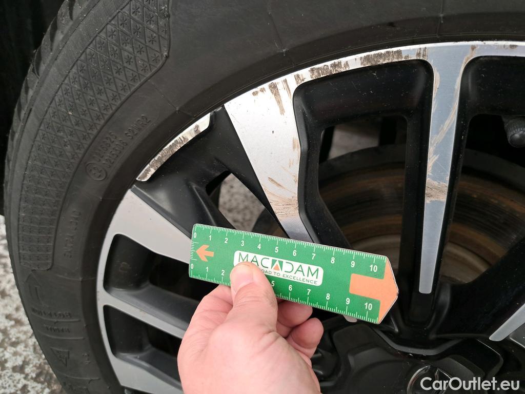  Fiat  500 FIAT X / 2018 / 5P / SUV 1.0 FFly T T3 120ch Cross #28