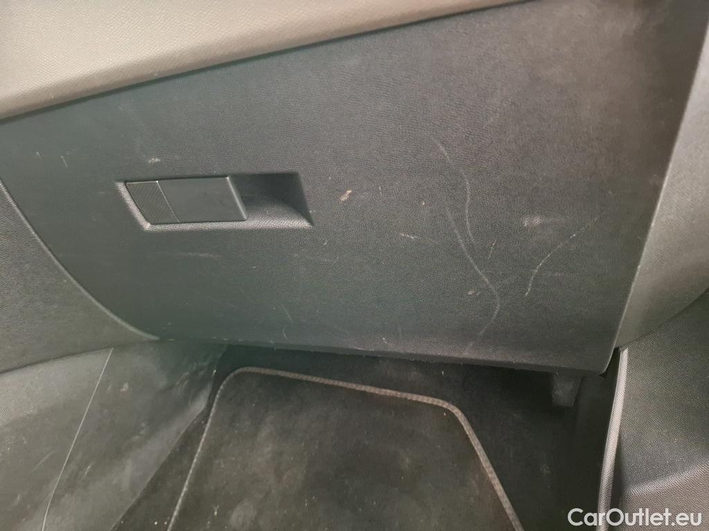  DS  DS7 7 Crossback So Chic 1.5 BlueHDi 130CV BVA8 E6d #37