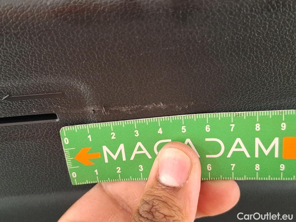  Hyundai  Konna Kona Business Hybrid 2WD 1.6 GDI 140CV BVA6 E6dT #4