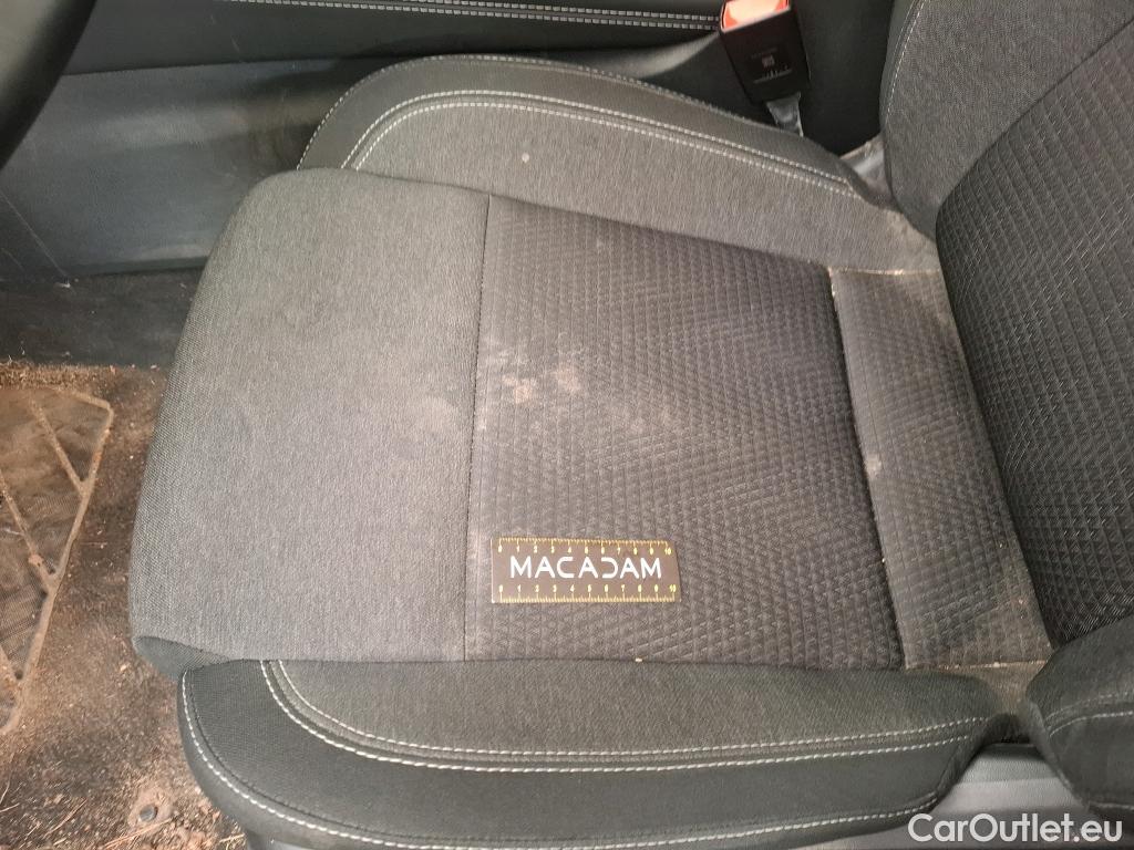  Nissan  Qashqai NISSAN  / 2021 / 5P / Crossover 1.3 MHEV 158ch Xtronic i-4x4 N-Connecta #9