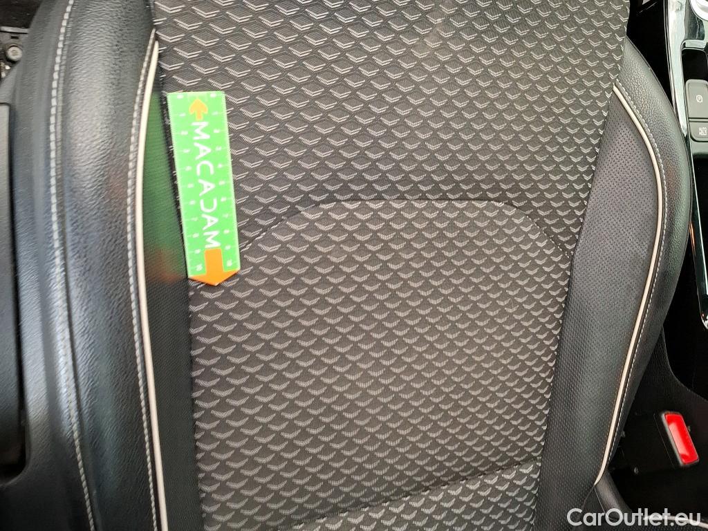  KIA  XCeed KIA  / 2022 / 5P / Crossover 1.6 GDI PHEV ACTIVE BUS DCT6 #14