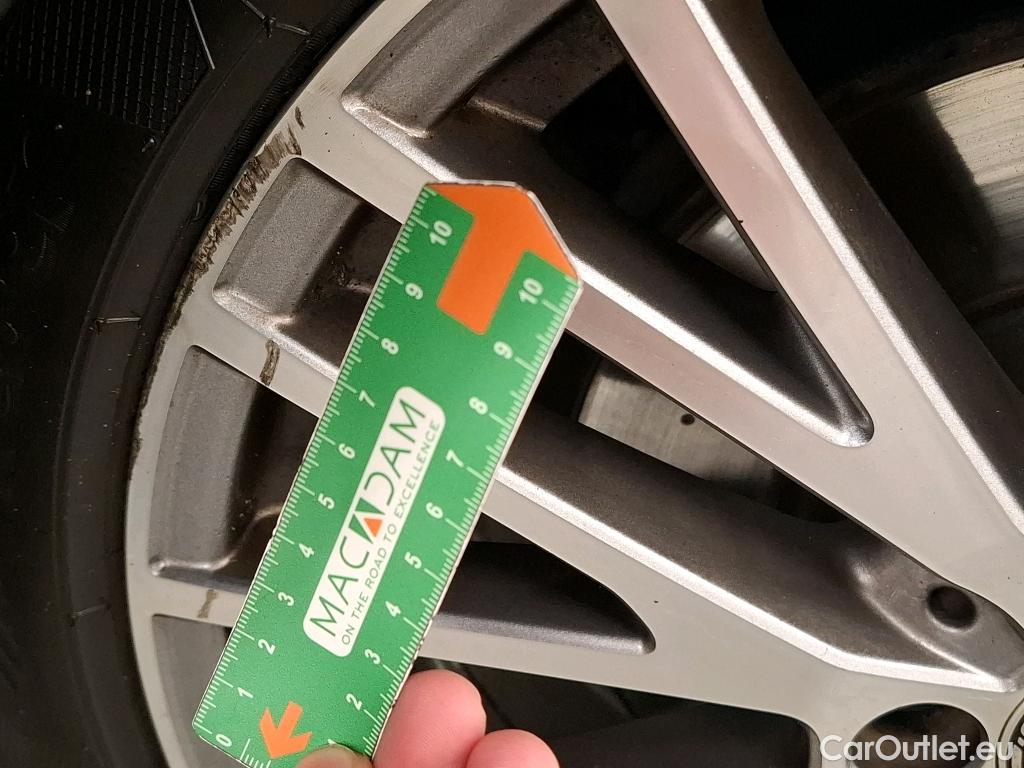  Mercedes  CLA-Klasse MERCEDES-BENZ CLA Shooting Brake / 2019 / 5P / Break CLA 180 d Business Line BA8 #3