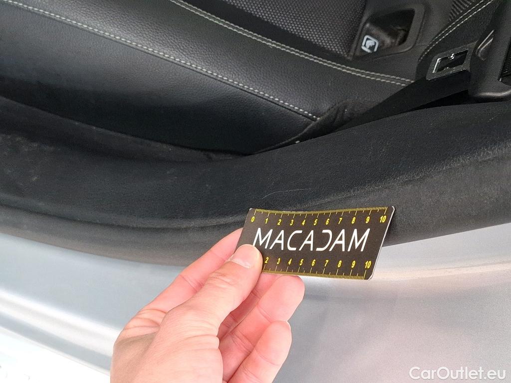  Mercedes  A-Klasse MERCEDES-BENZ Classe A Berline / 2018 / 4P / Berline A 200 d Business Line 8G-DCT #6