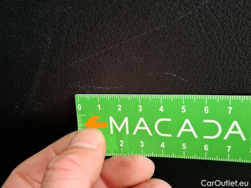  Mercedes  GLA MERCEDES-BENZ  / 2020 / 5P / SUV  250 e BUSINESS LINE DCT #9