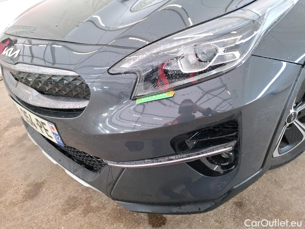  KIA  XCeed KIA  / 2022 / 5P / Crossover 1.6 GDI PHEV ACTIVE BUS DCT6 #8