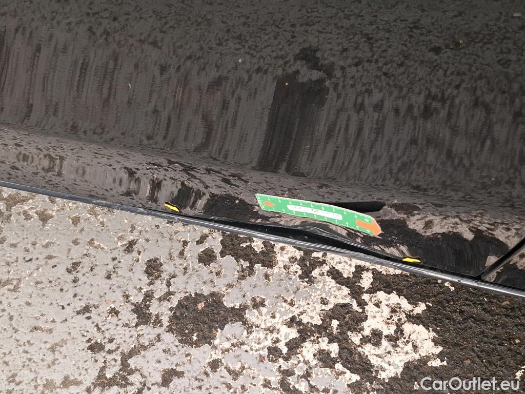  Mercedes  A-Klasse MERCEDES-BENZ Classe A Compact / 2018 / 5P / Berline A 250 e Progressive Line 8G-DCT #9