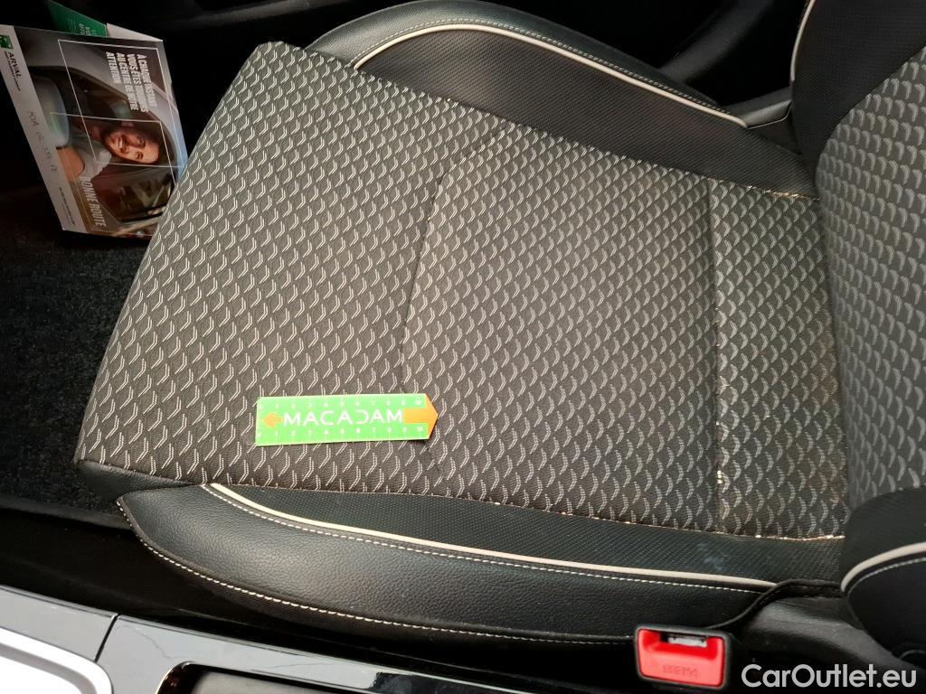  KIA  XCeed KIA  / 2022 / 5P / Crossover 1.6 GDI PHEV ACTIVE BUS DCT6 #13