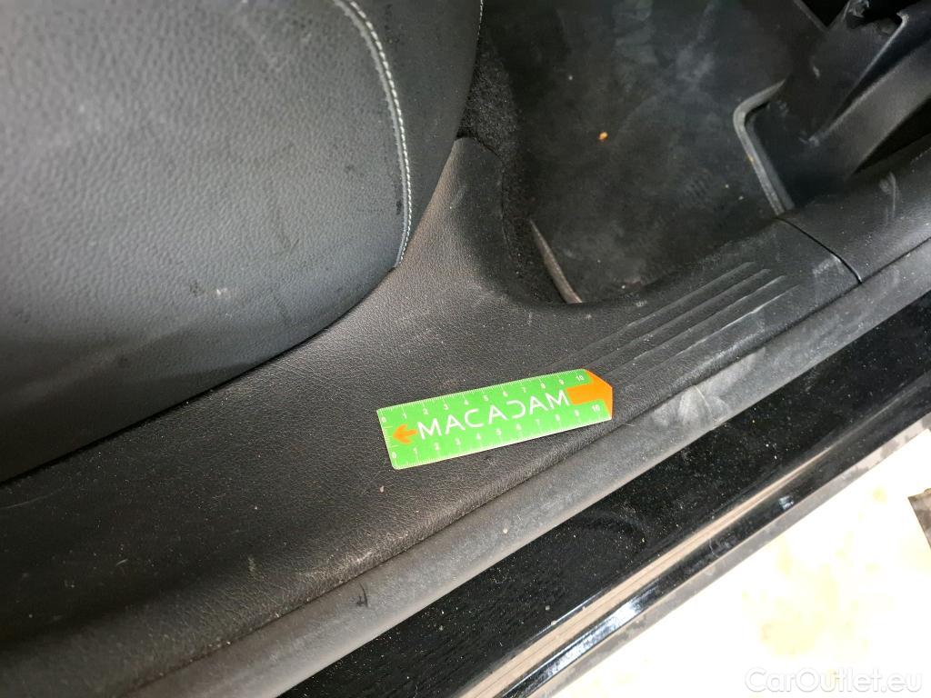  Mercedes  GLA MERCEDES-BENZ  / 2020 / 5P / SUV  250 e BUSINESS LINE DCT #4