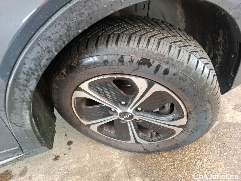  KIA  XCeed KIA  / 2022 / 5P / Crossover 1.6 GDI PHEV ACTIVE BUS DCT6 #1