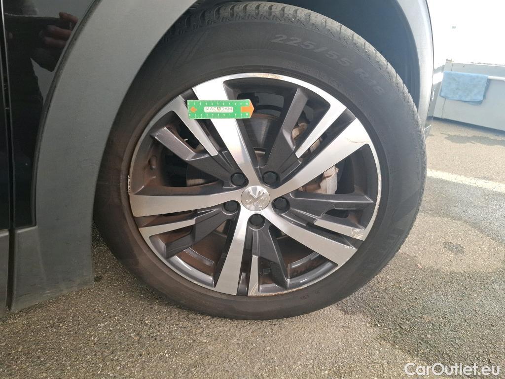  Peugeot  3008  Allure Pack 1.5 HDi 130CV BVA8 E6d #50