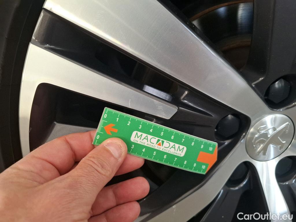  Peugeot  3008  Allure Pack 1.5 HDi 130CV BVA8 E6d #93