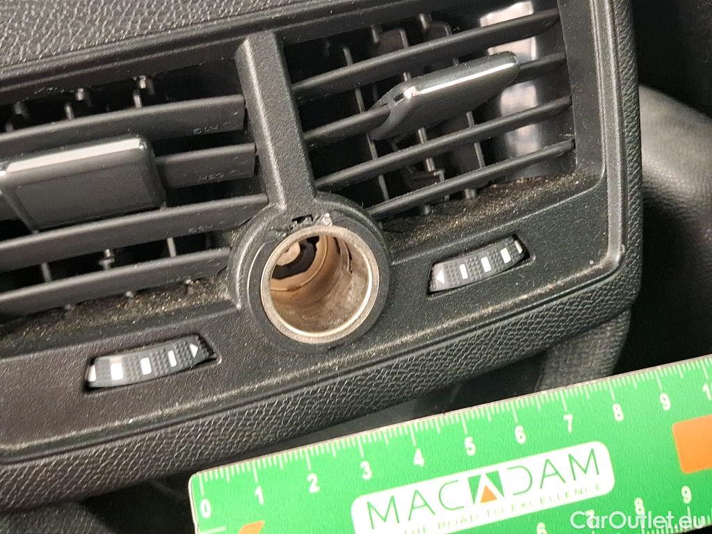  Peugeot  3008  Active Pack 1.5 HDi 130CV BVA8 E6d #28