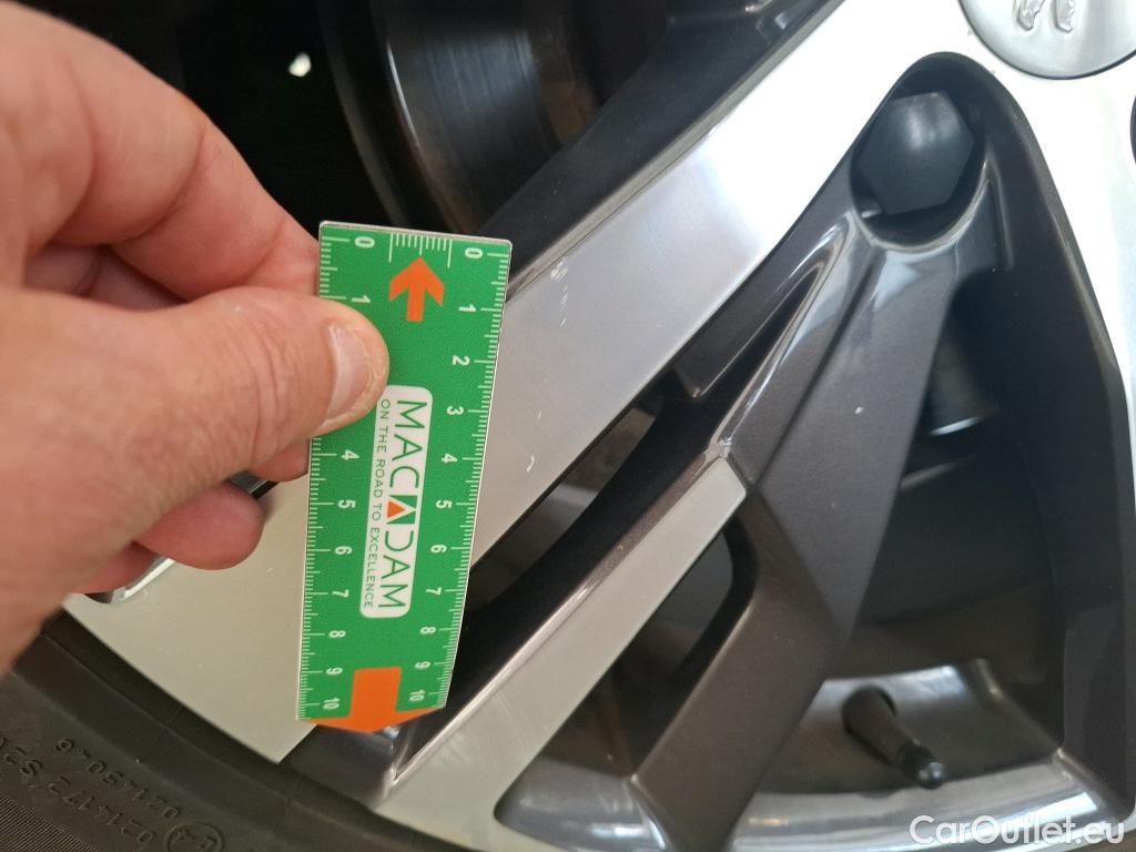  Peugeot  3008  Allure Pack 1.5 HDi 130CV BVA8 E6d #94