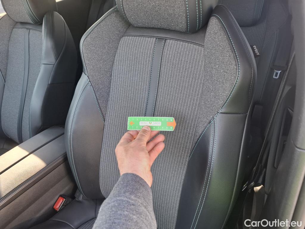  Peugeot  3008  Allure Pack 1.5 HDi 130CV BVA8 E6d #3