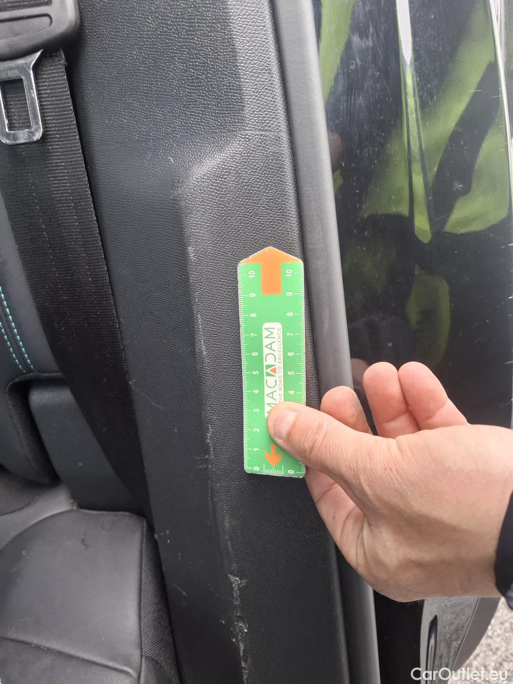  Peugeot  3008  Allure Pack 1.5 HDi 130CV BVA8 E6d #61