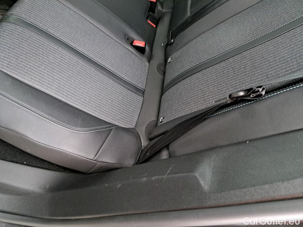  Peugeot  3008  Allure 1.5 HDi 130CV BVA8 E6d #5