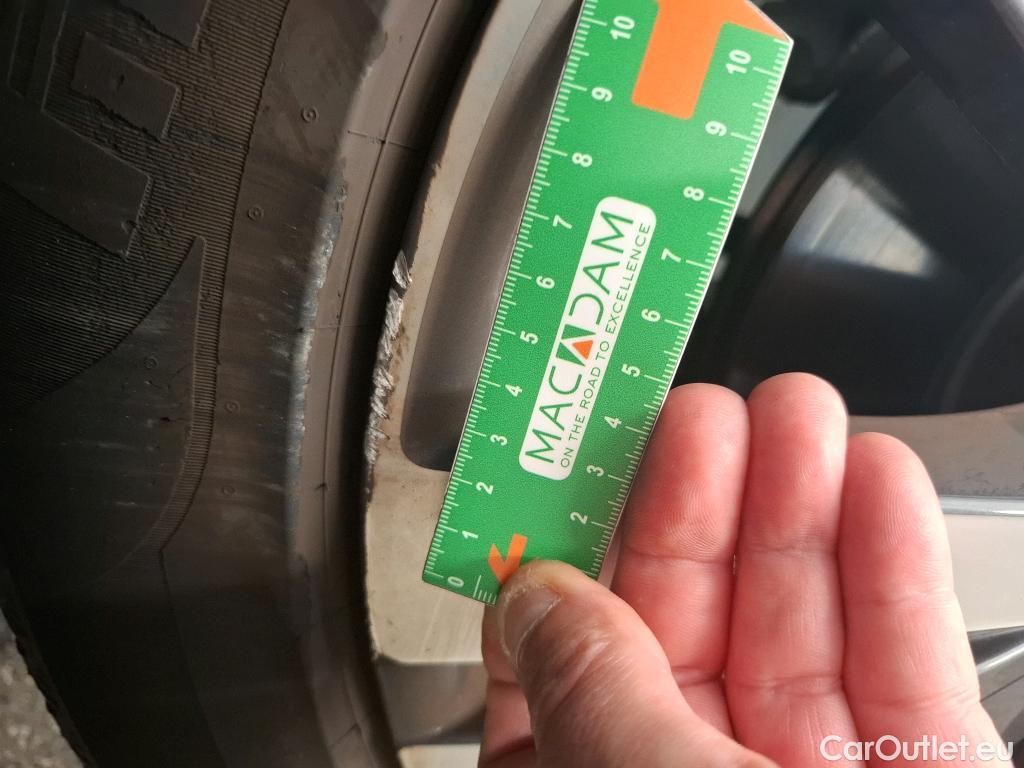  Peugeot  3008  Allure Pack 1.5 HDi 130CV BVA8 E6d #51