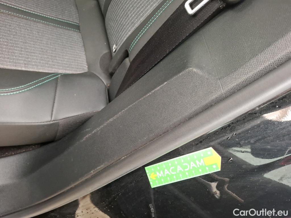  Peugeot  3008  Allure Pack 1.5 HDi 130CV BVA8 E6d #13