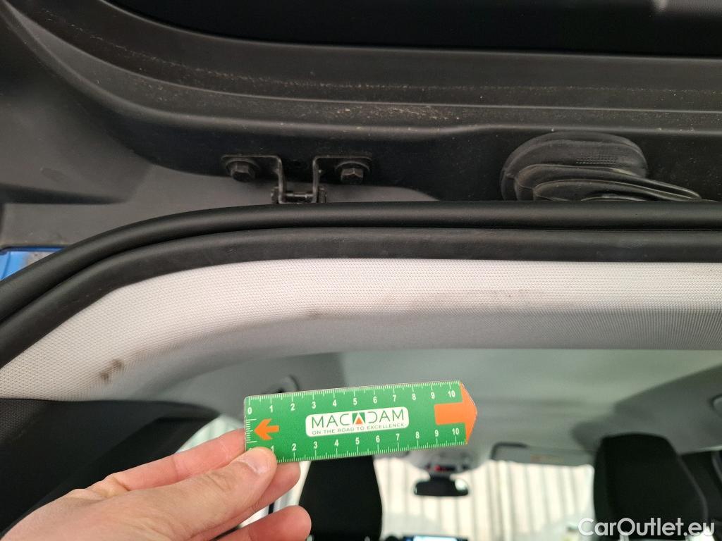  Peugeot  3008  Active Pack 1.5 HDi 130CV BVA8 E6d #33