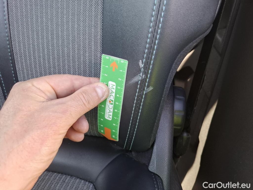  Peugeot  3008  Allure Pack 1.5 HDi 130CV BVA8 E6d #2