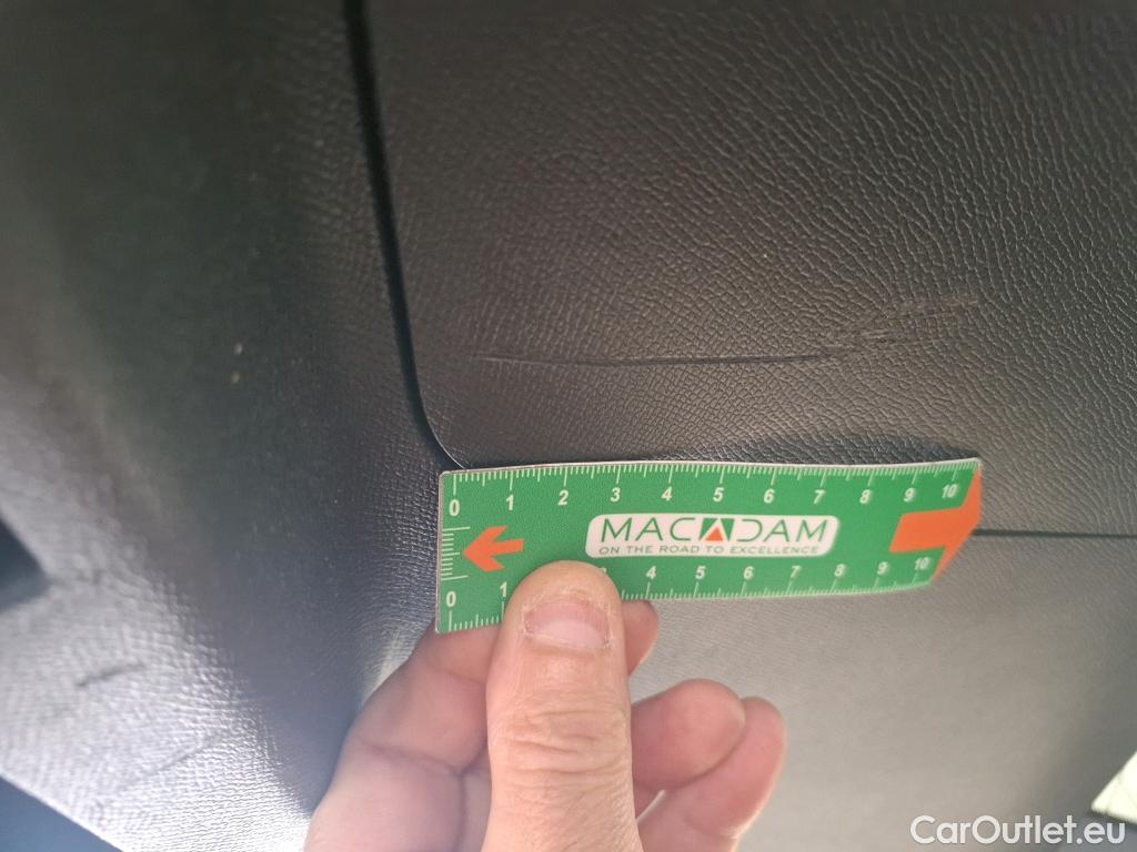  Peugeot  3008  Allure Pack 1.5 HDi 130CV BVA8 E6d #85