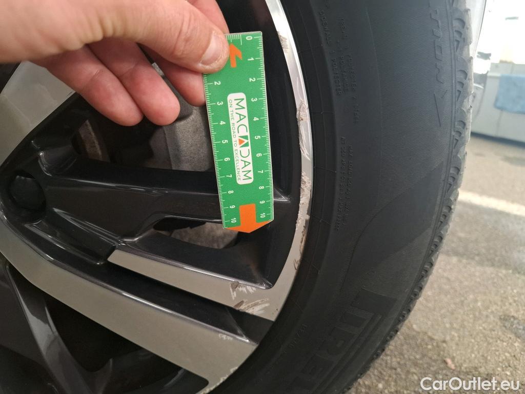  Peugeot  3008  Allure Pack 1.5 HDi 130CV BVA8 E6d #55