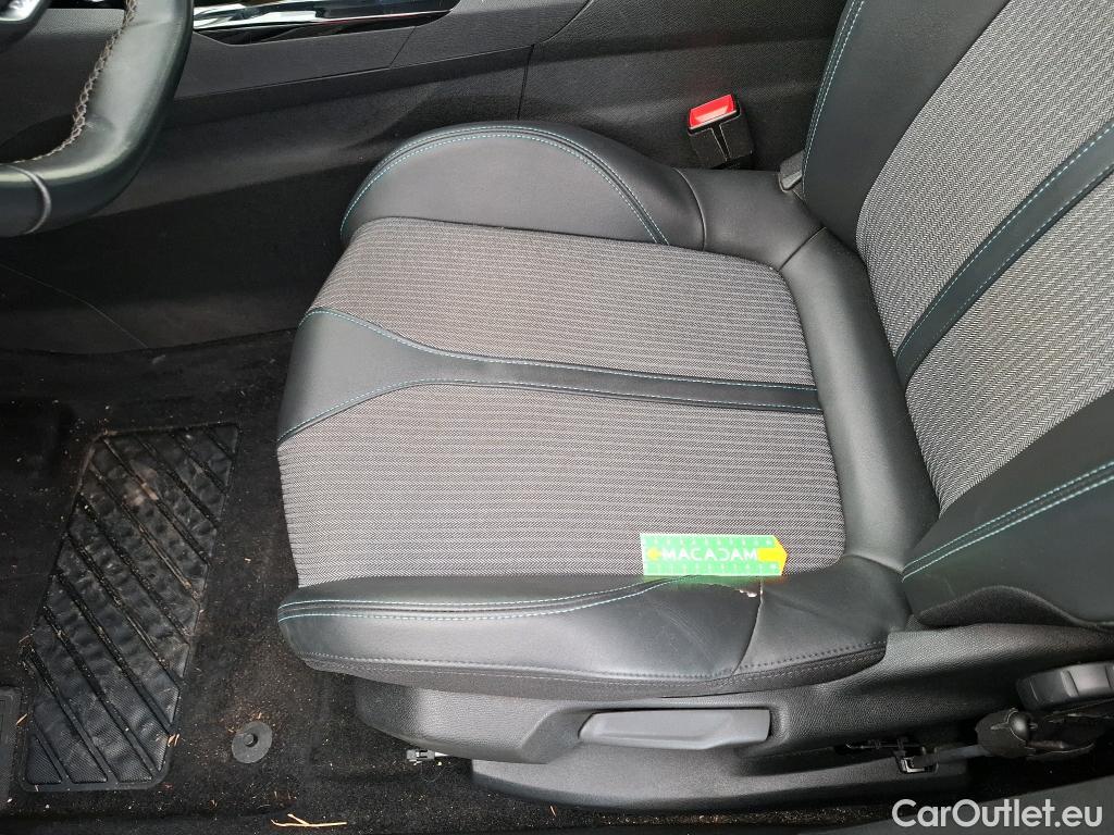  Peugeot  3008  Allure Pack 1.5 HDi 130CV BVA8 E6d #8