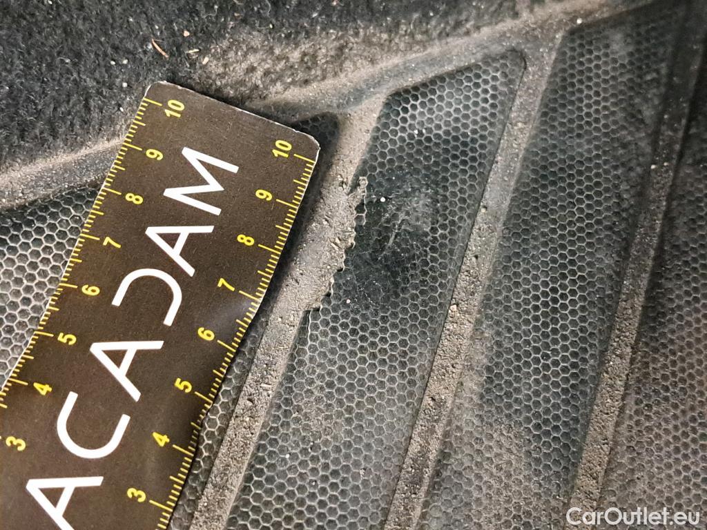  Peugeot  3008  Allure 1.5 HDi 130CV BVA8 E6d #4