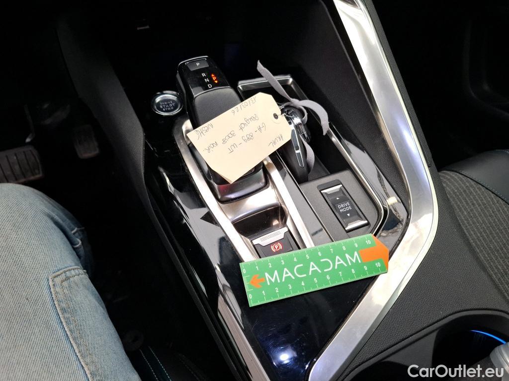  Peugeot  3008  Allure Pack 1.5 HDi 130CV BVA8 E6d #19