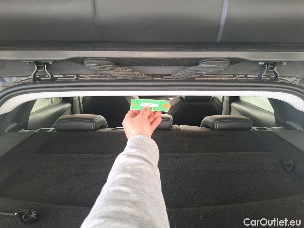  Peugeot  3008  Allure Pack 1.5 HDi 130CV BVA8 E6d #64