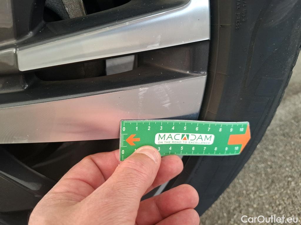  Peugeot  3008  Allure Pack 1.5 HDi 130CV BVA8 E6d #92