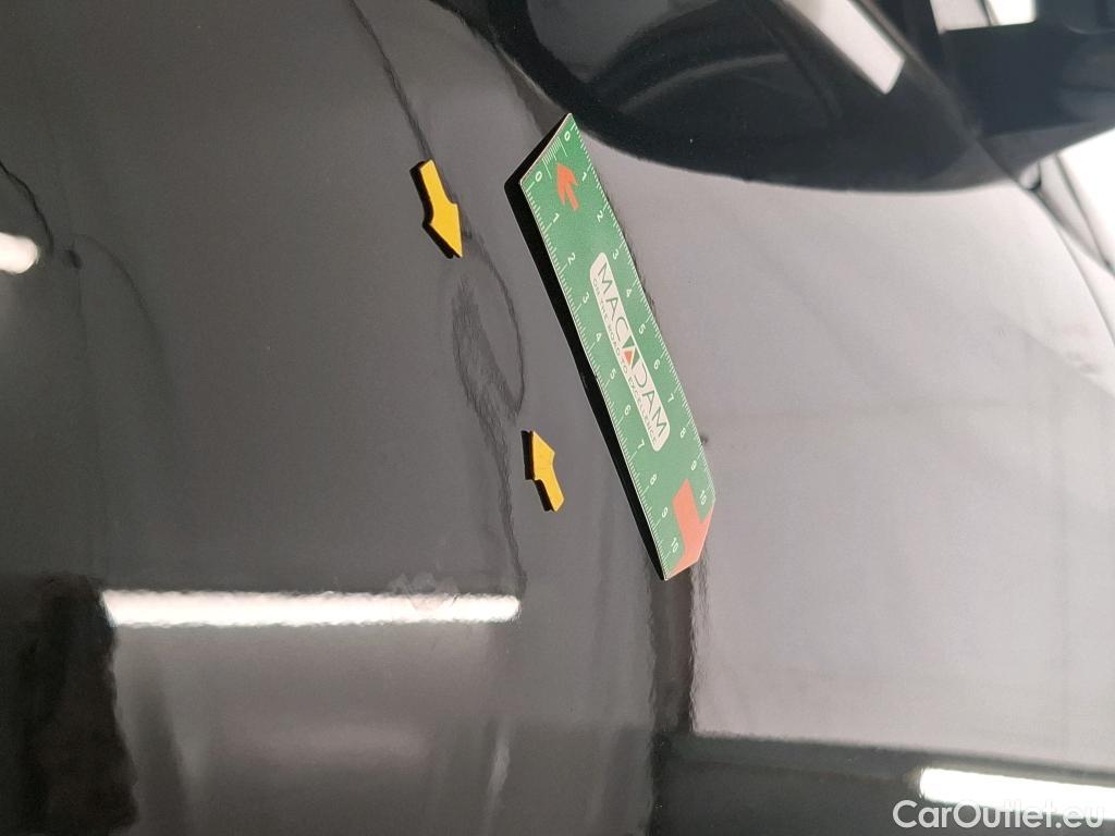  Peugeot  3008  Allure Pack 1.5 HDi 130CV BVA8 E6d #20