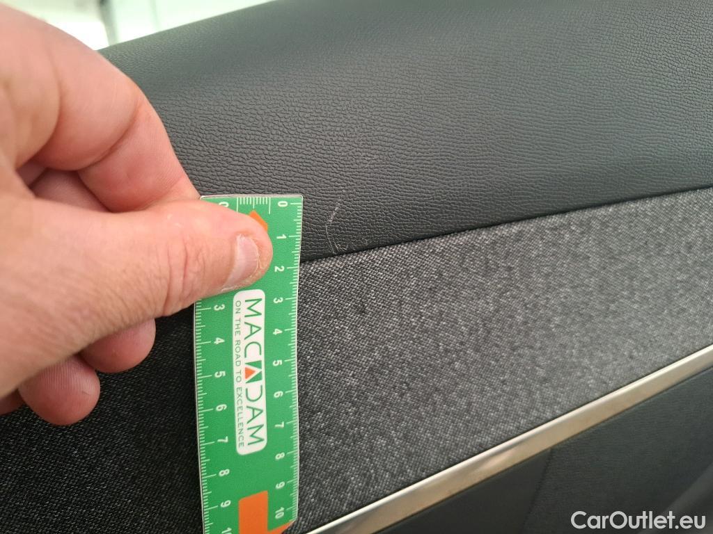  Peugeot  3008  Allure Pack 1.5 HDi 130CV BVA8 E6d #68