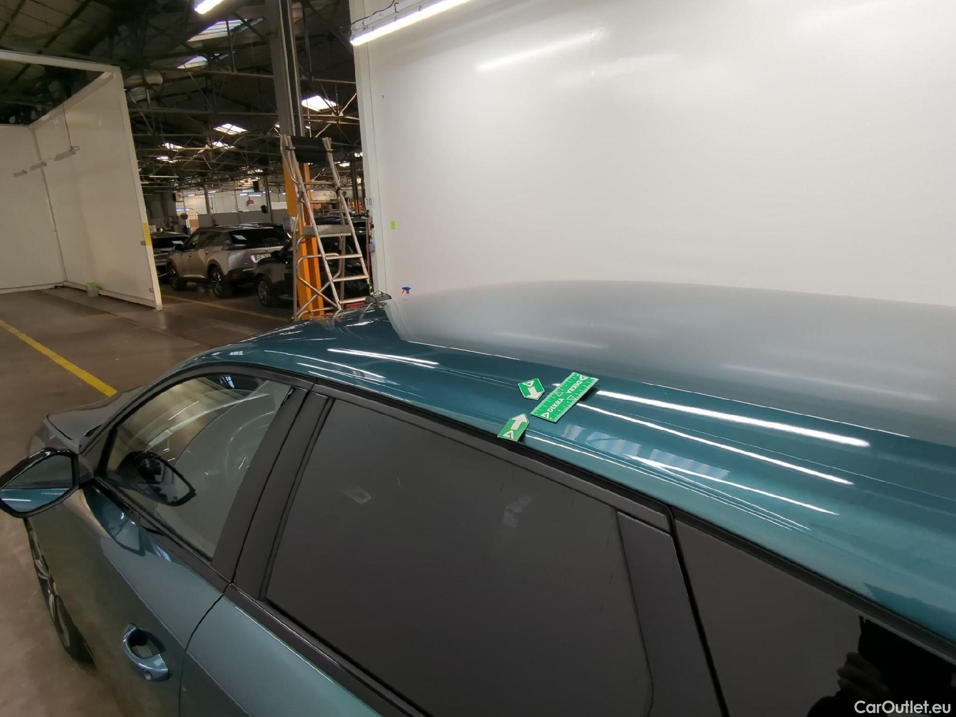  Peugeot  308 PEUGEOT  SW / 2021 / 5P / Break PureTech 130 S&S EAT 8 ALLURE #38