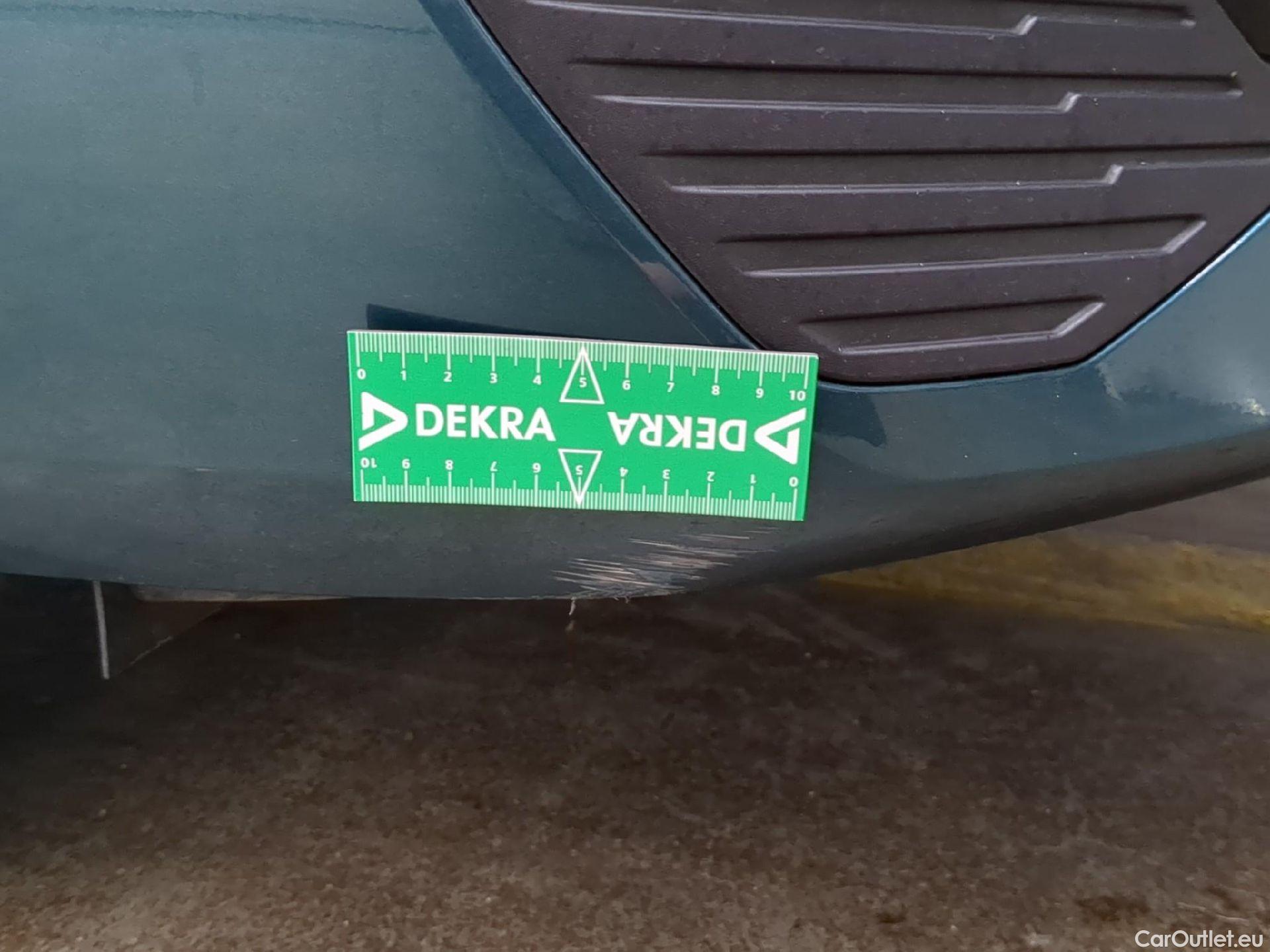  Peugeot  308 PEUGEOT  SW / 2021 / 5P / Break PureTech 130 S&S EAT 8 ALLURE #9