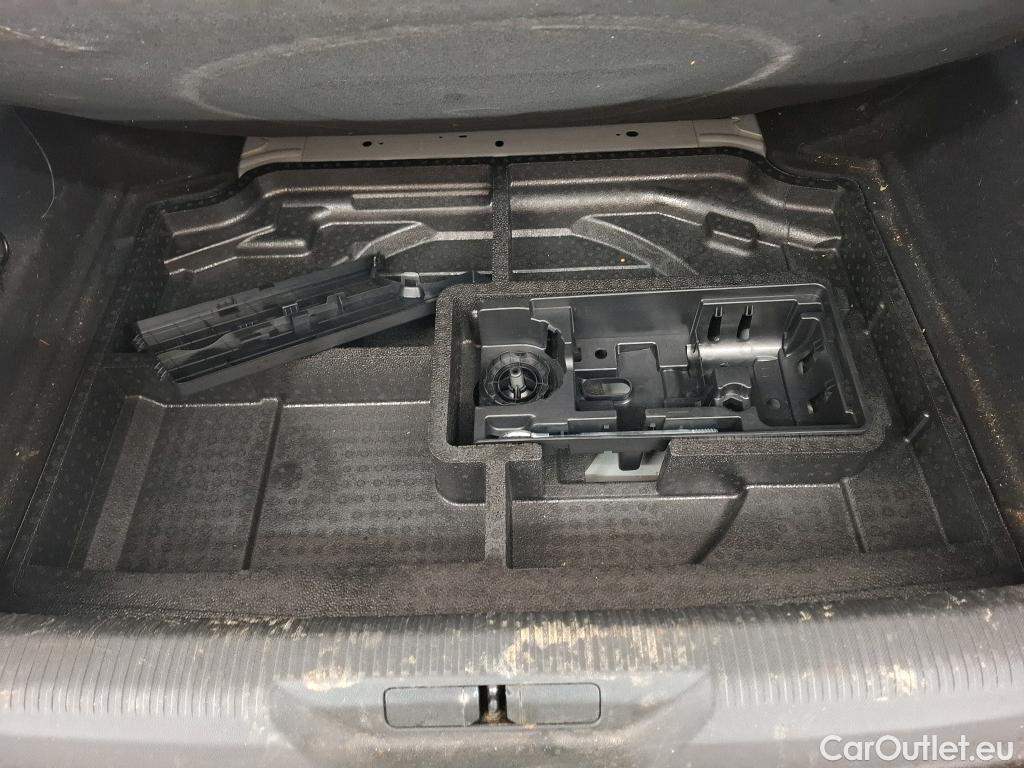  Peugeot  308  Allure Pack 1.2 PureTech 130CV BVA8 E6d #84