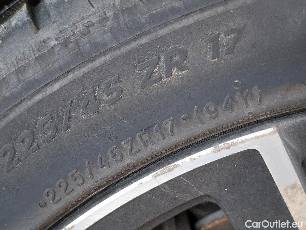  Peugeot  308  Allure Pack 1.2 PureTech 130CV BVA8 E6d #51