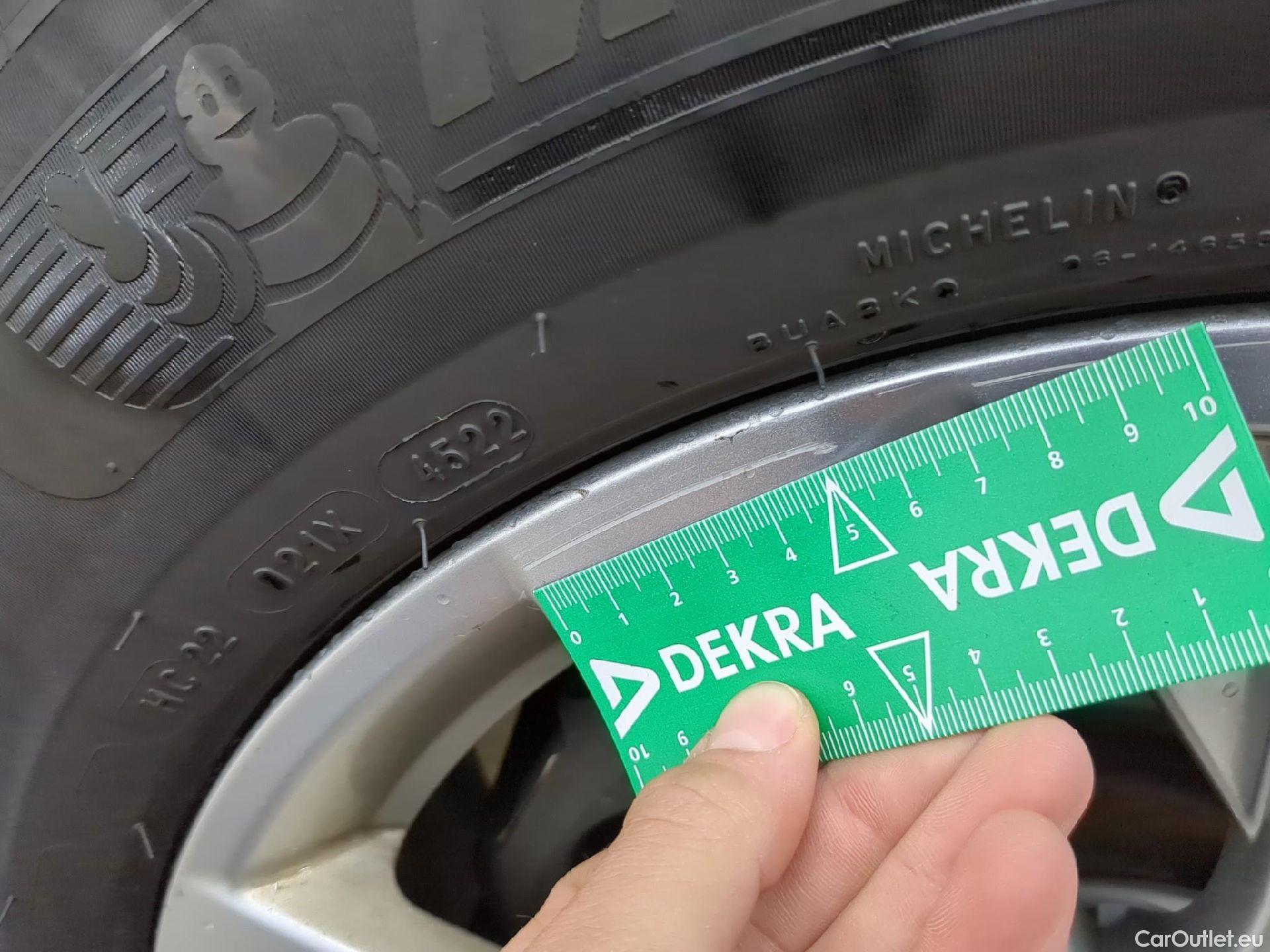  Peugeot  5008  Active Pack 1.2 PureTech 130CV BVA8 7 Sieges E6d #6