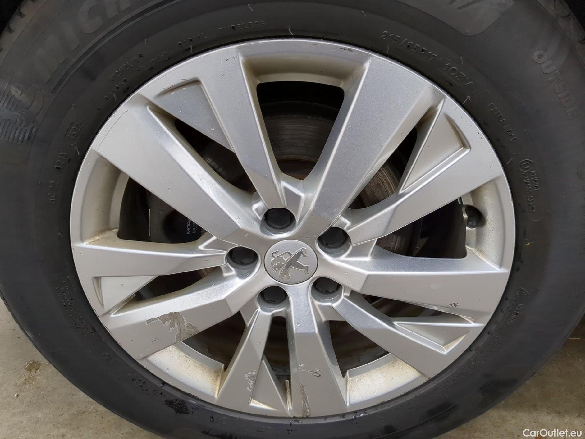  Peugeot  5008  Active Pack 1.2 PureTech 130CV BVA8 7 Sieges E6d #5