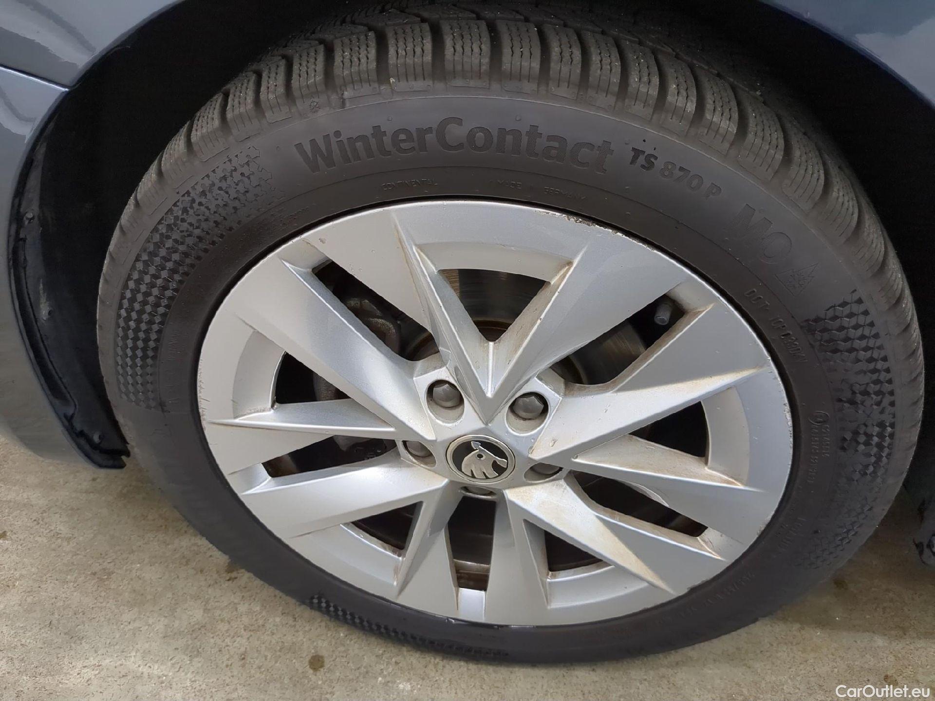  Skoda  Octavia  Break Style 2.0 TDI 150CV BVA7 E6d #3