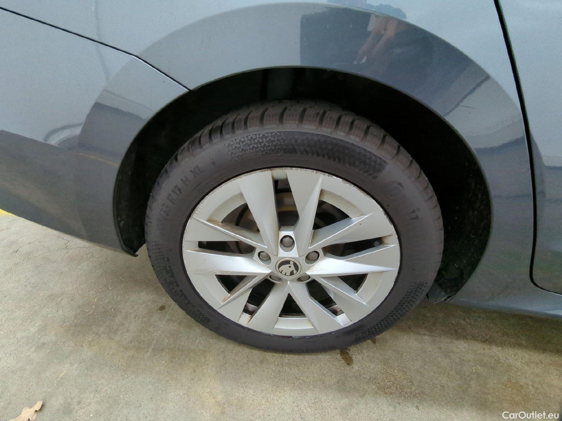  Skoda  Octavia  Break Style 2.0 TDI 150CV BVA7 E6d #9