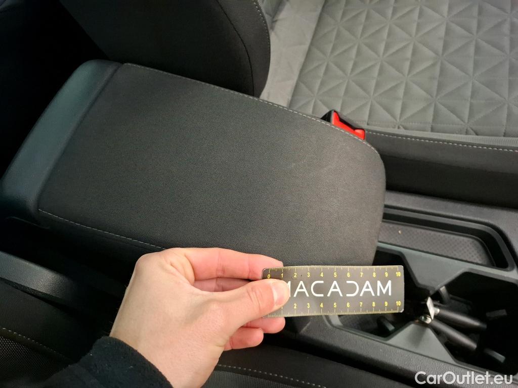  Volkswagen  Tiguan VOLKSWAGEN  / 2020 / 5P / SUV 2.0 TDI 150 DSG7 Life Business 4M #34