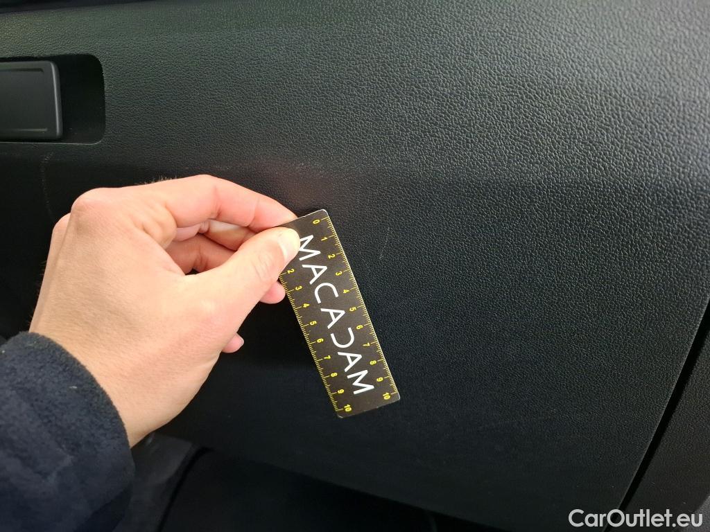  Volkswagen  Tiguan VOLKSWAGEN  / 2020 / 5P / SUV 2.0 TDI 150 DSG7 Life Business 4M #28